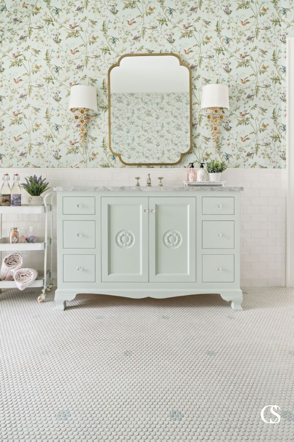 Why not let your bathroom get in touch with its feminine side? This is one of the best custom bathroom cabinets for truly embracing a gorgeous vintage aesthetic.