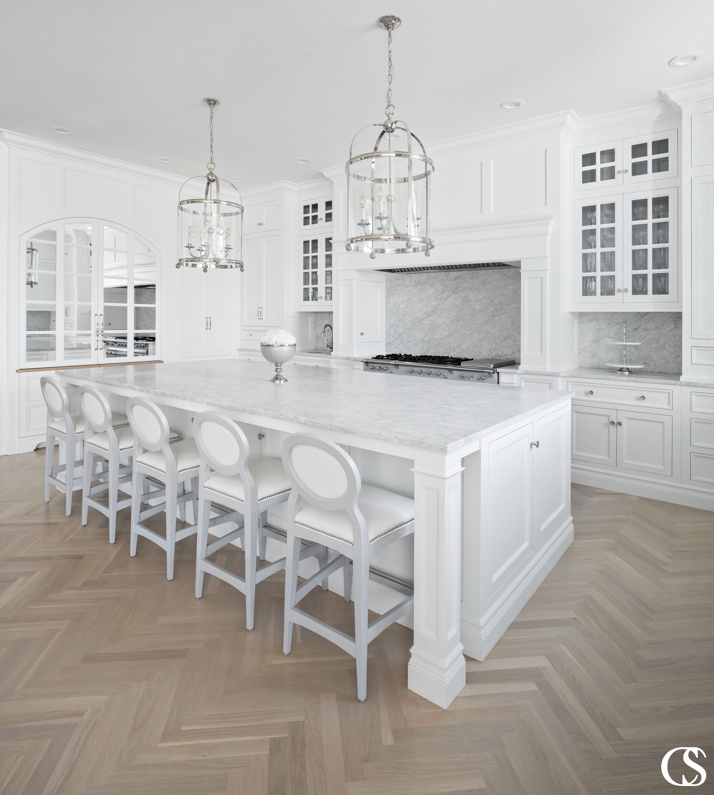 Consider how you want to store pots, blenders, hot pads, tupperware lids, cooking utensils and every other component you anticipate using. These are all areas where a custom cabinet designer can create the best custom kitchen cabinets for you.