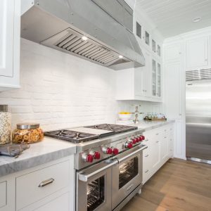 Fully custom cabinets means that your design and your solutions are completely unique to your space, aesthetics, and functionality needs.