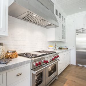 Oven Hood Design And Installation - Christopher Scott Cabinetry