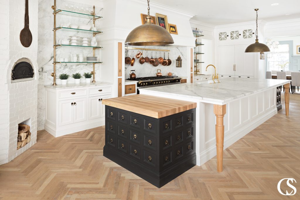 The very best kitchen island designs will ensure that you add more storage, more workable counter space, and more functionality to your kitchen. Plus, they'll look like a million bucks.