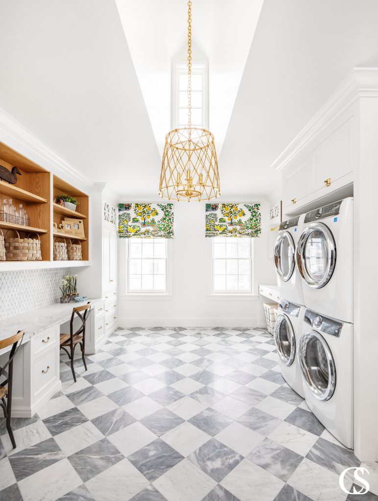 Some of our best built in desks have appeared in slightly less conventional spaces—like the study hall + laundry room combo. But it works!