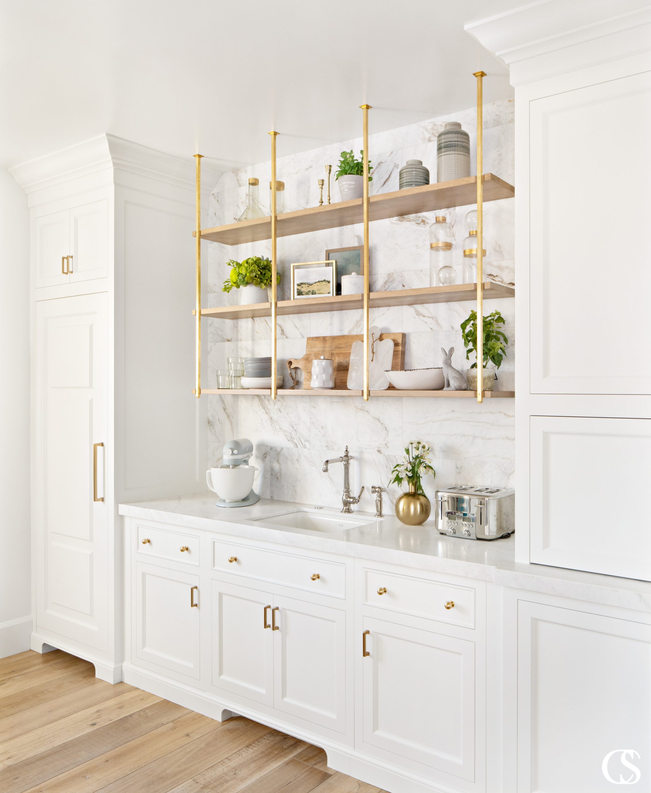 Custom pantry ideas will allow you to make a beautiful space for storing kitchen items that doesn't have to feel like a grocery store stockroom.