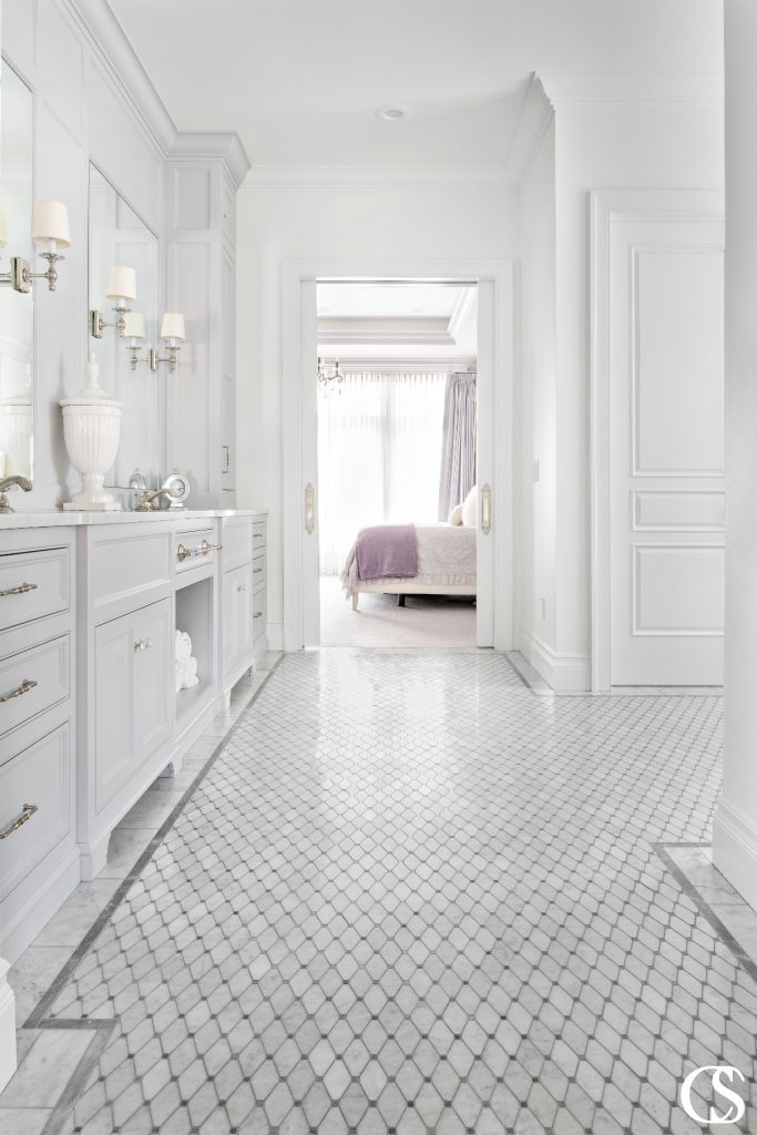 Like we said, we’re partial to hues that lend themselves naturally to the spa-like aspects of a bathroom